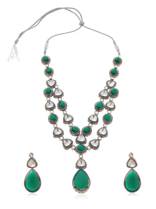 Zumurrad-e-Husn Kundan Set