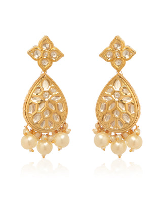 Rudraksha earrings and maang teeka set