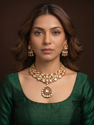 Noorika Kundan Set