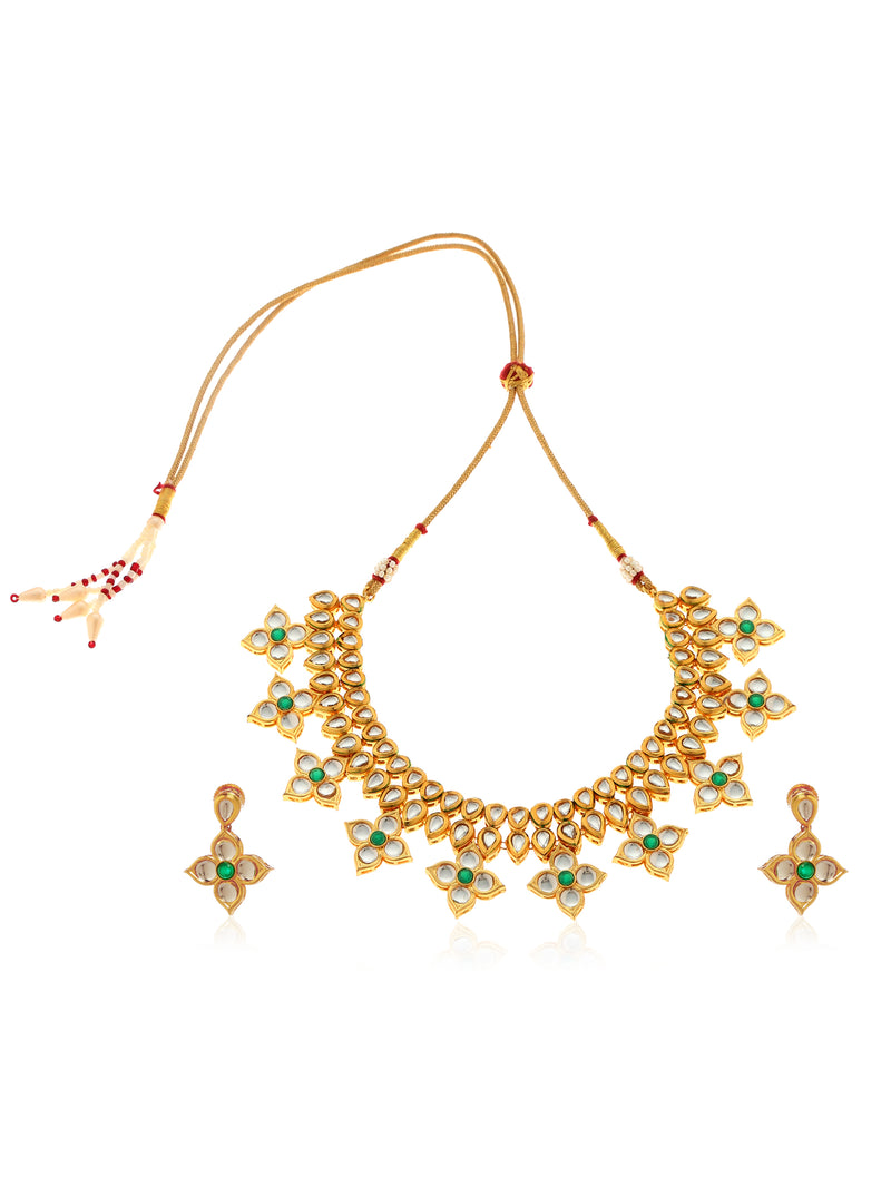 Arwa Kundan Necklace Set - Minaki