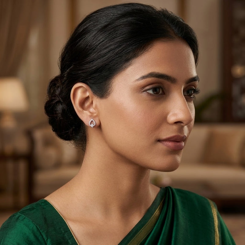 Dipti Stud Earrings - Minaki