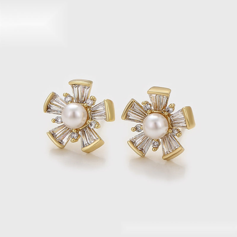 Elegant Pearl Petals - Minaki