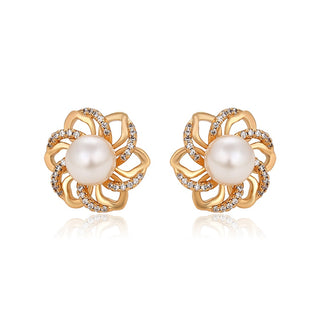 Floral Pearl Ear Studs