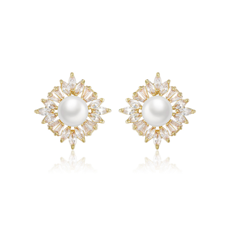 Luminous Pearl Halo Studs - Minaki