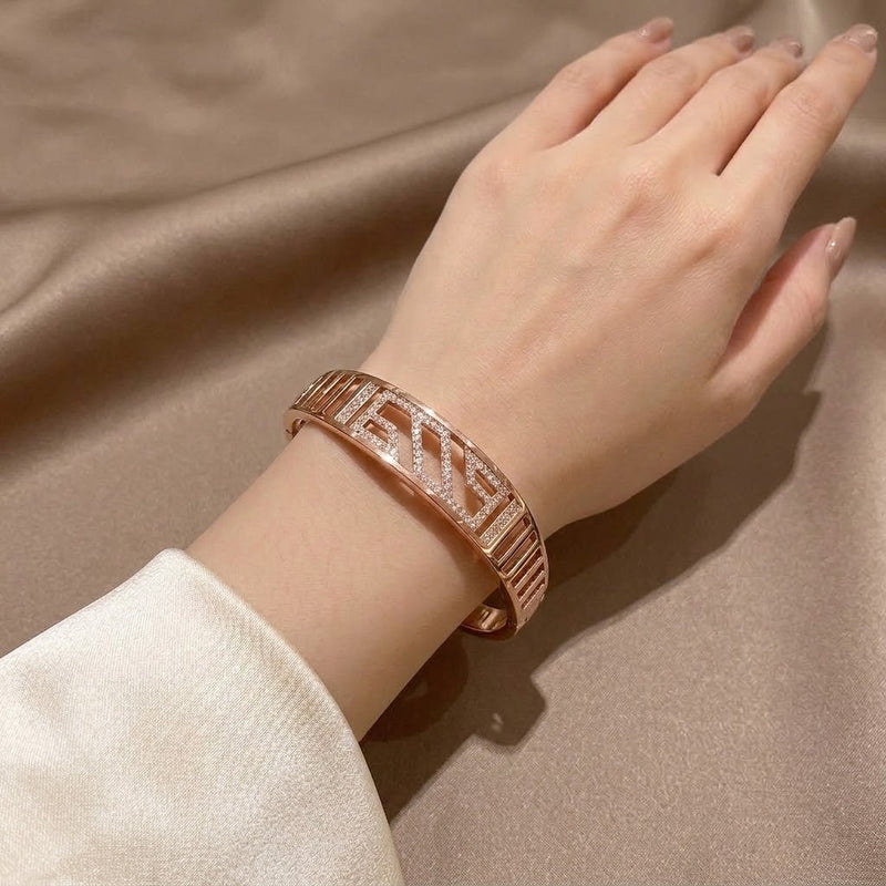 Nocturna Bangle Bracelet - Minaki