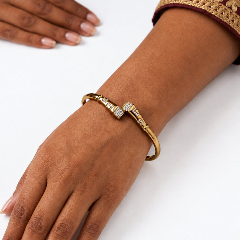 Petal Gleam Bangle Bracelet - Minaki