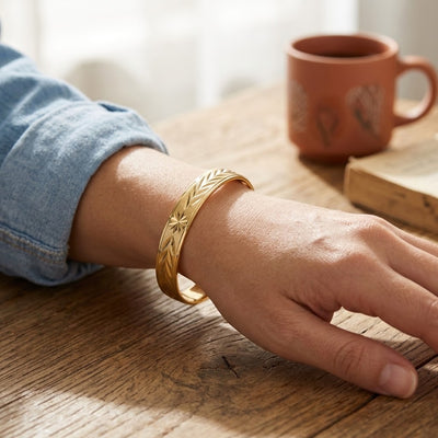 Radiel Bangle Bracelet - Minaki