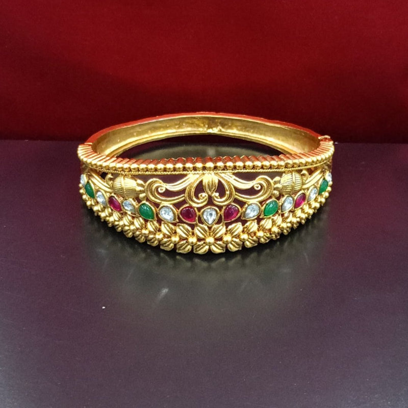Saanvi Temple Kada - Minaki