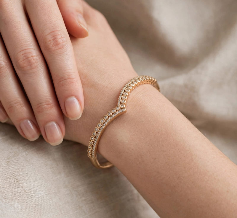 Sara Bangle Bracelet - Minaki