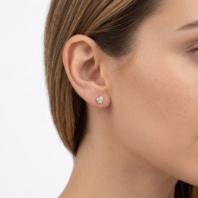 Small Solitaire Earrings - Minaki