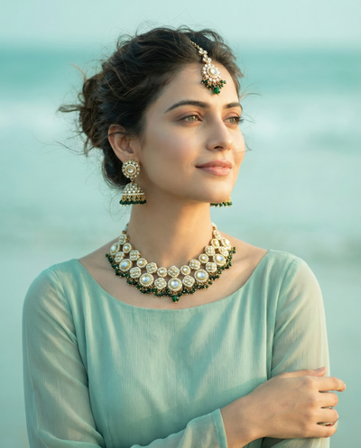Zamrud-e-Noor Collar Set - Minaki