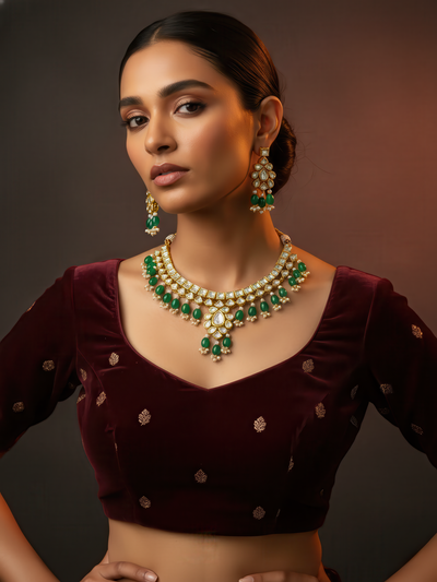 Zareen Emerald Kundan Collar Set - Minaki