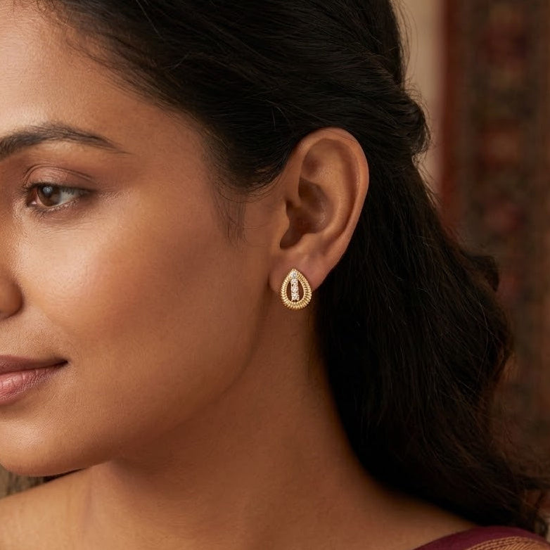 Zelina Stud Earrings - Minaki