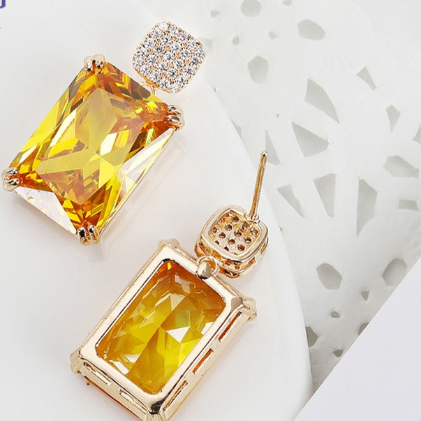Minaki Daffodil Earrings