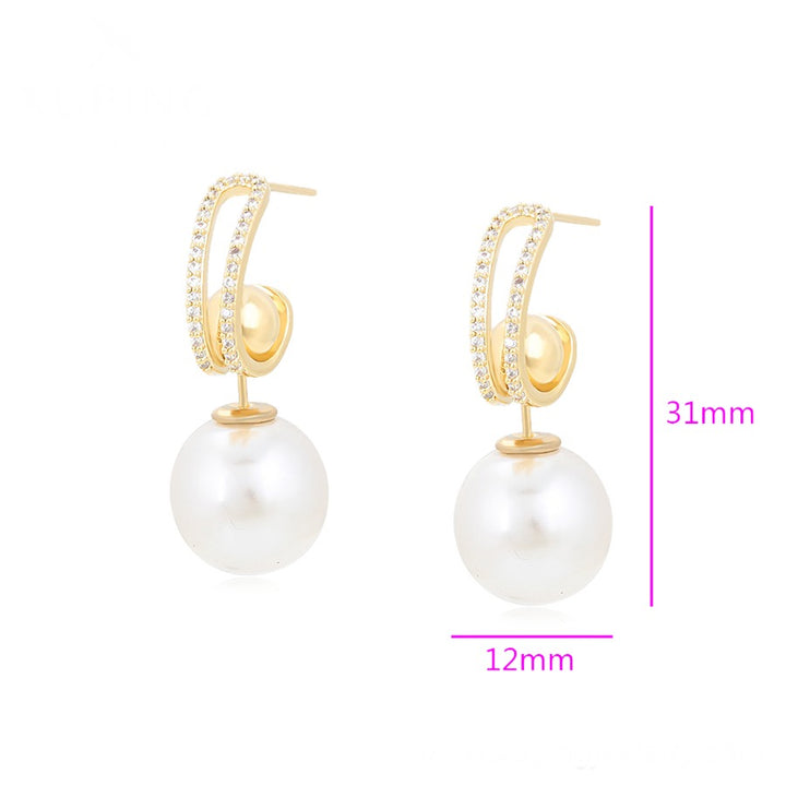 Minaki Alba Pearl Earrings