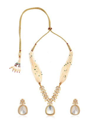 Mahwish Kundan Set