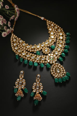 Mohini Kundan Set
