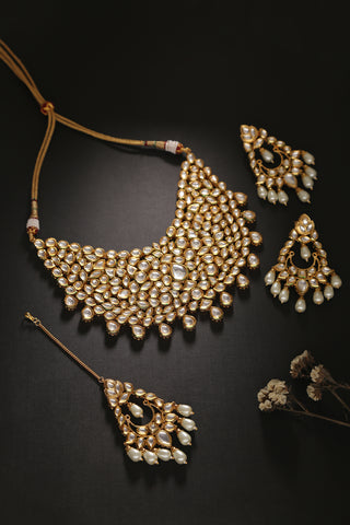 Pakeezah Kundan Set