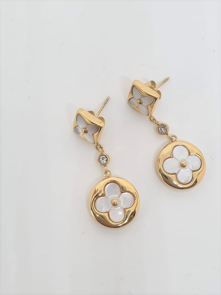Minaki Floral Motif Earrings