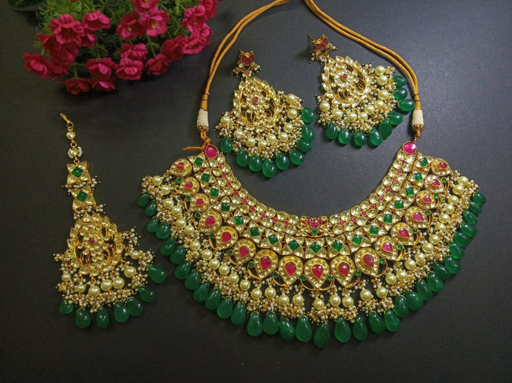 Minaki Laiba Kundan Set