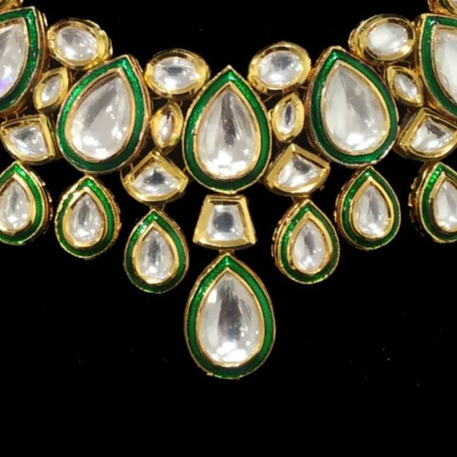 Minaki Kundan Choker Set