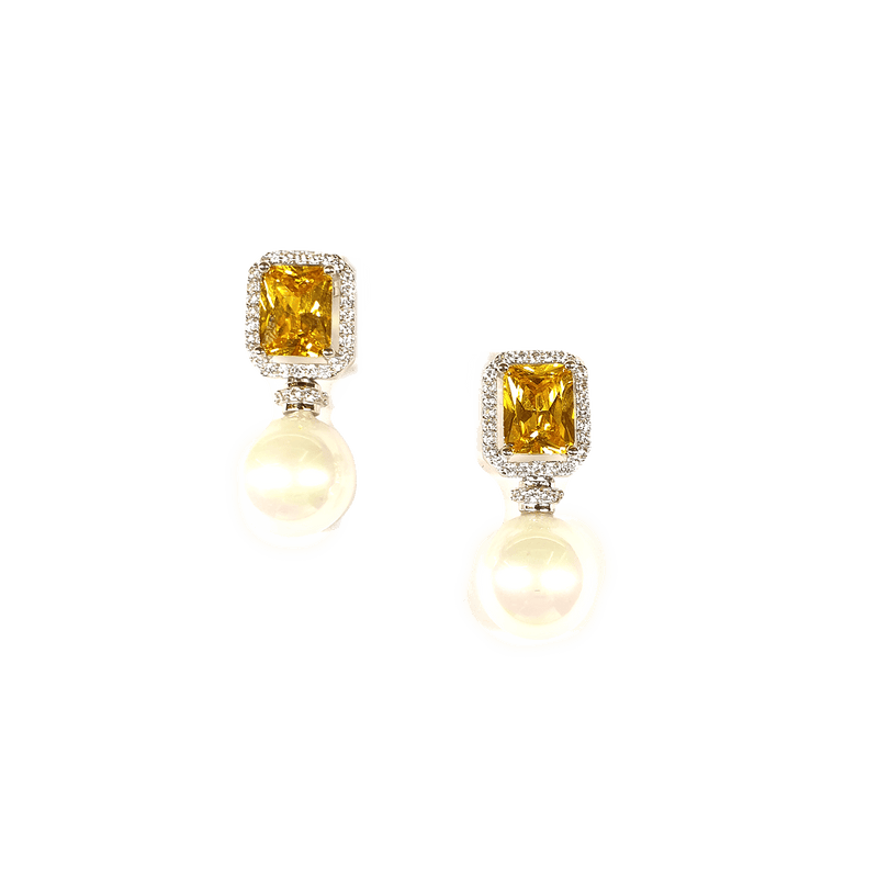 Minaki Contemporary Zircon Ear Studs - Minaki