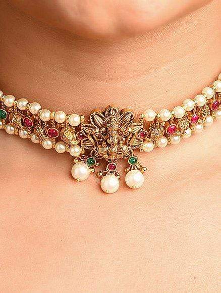 MINAKI Sets TEMPLE JEWELLERY SET : GOLD TONE TEMPLE NECKLACE AND EARRINGS WITH PEARLS - Minaki