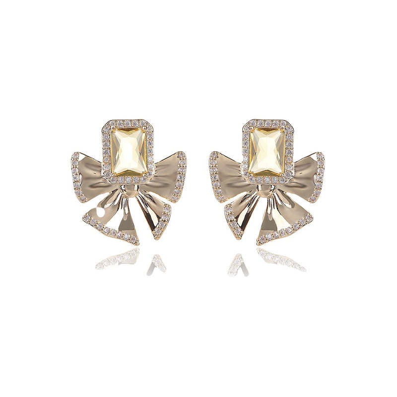 Minaki Topaz Ear Studs - Minaki