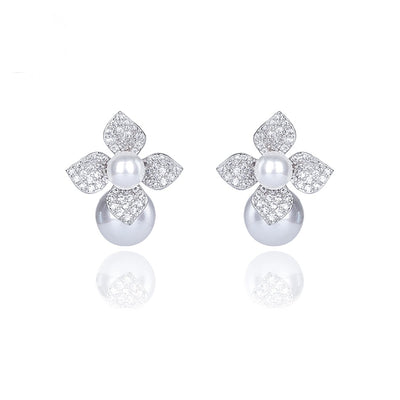 Minaki Blossom Pearl Earrings - Minaki