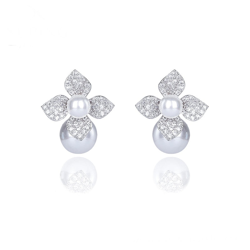 Minaki Blossom Pearl Earrings - Minaki